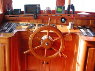  Aux postes de commandement